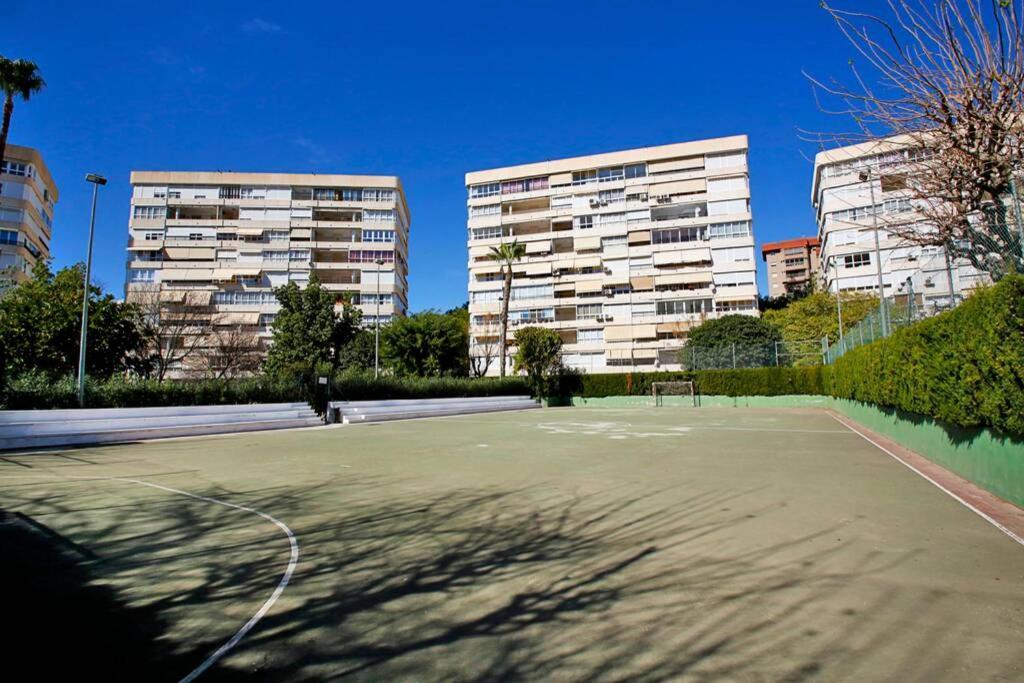 Garden Apartment With Pool And Ac Alicante Bagian luar foto