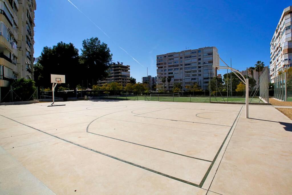 Garden Apartment With Pool And Ac Alicante Bagian luar foto