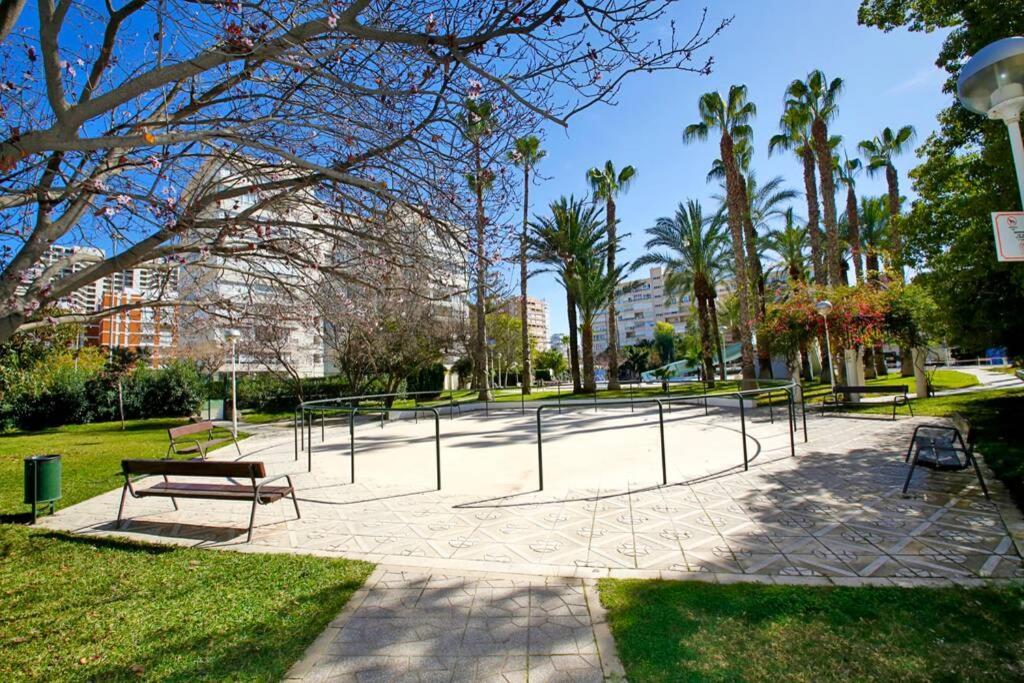 Garden Apartment With Pool And Ac Alicante Bagian luar foto