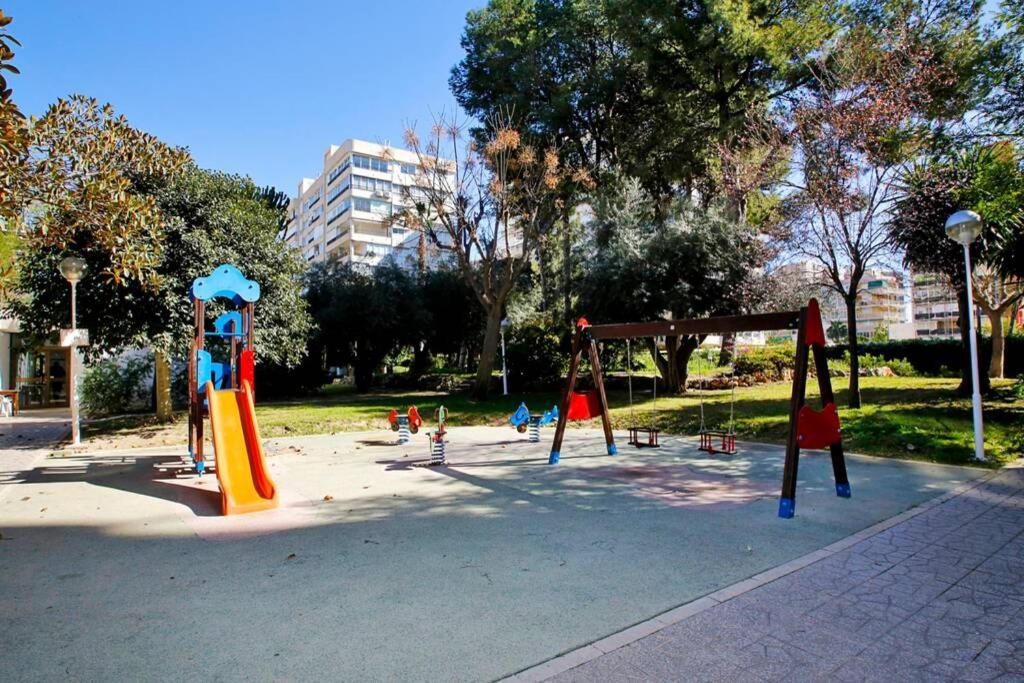 Garden Apartment With Pool And Ac Alicante Bagian luar foto