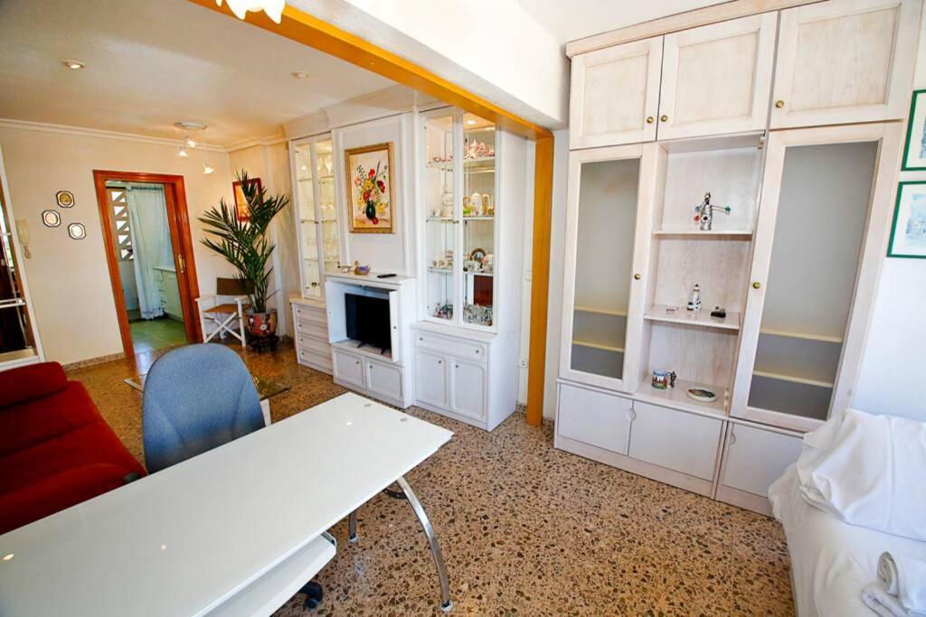 Garden Apartment With Pool And Ac Alicante Bagian luar foto