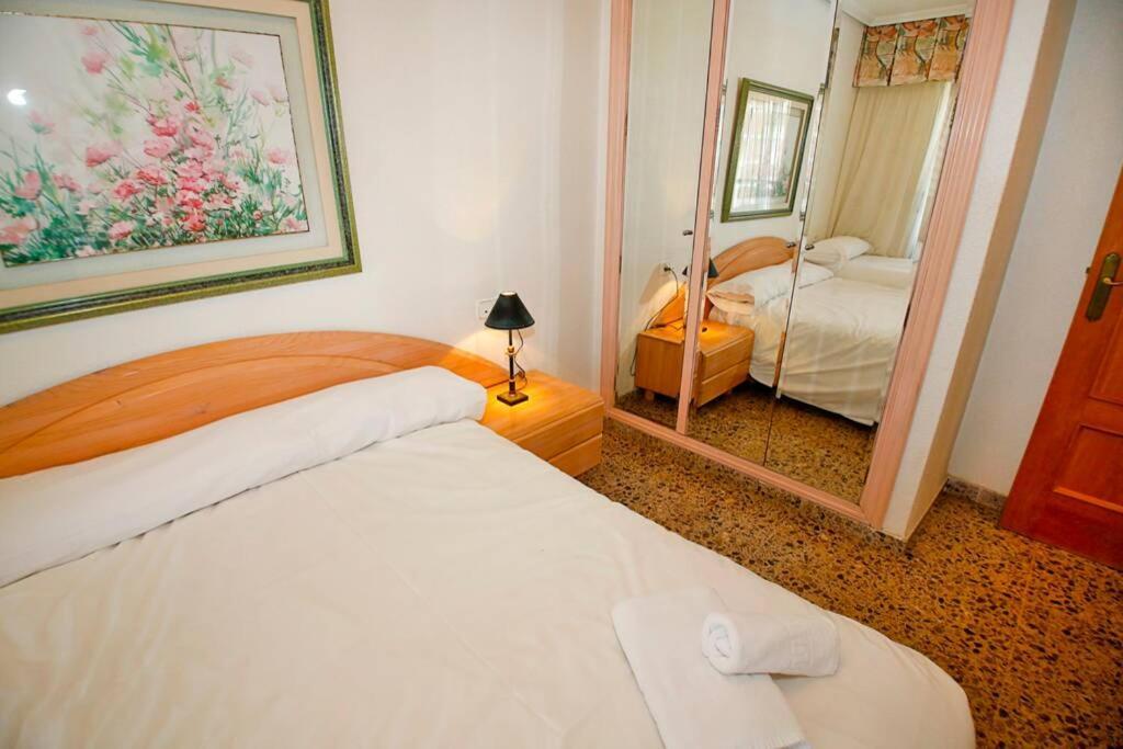 Garden Apartment With Pool And Ac Alicante Bagian luar foto