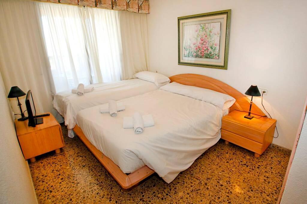 Garden Apartment With Pool And Ac Alicante Bagian luar foto