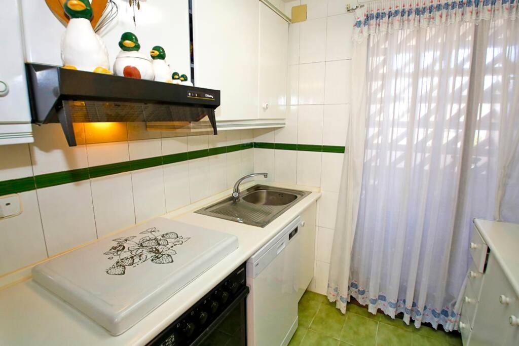 Garden Apartment With Pool And Ac Alicante Bagian luar foto